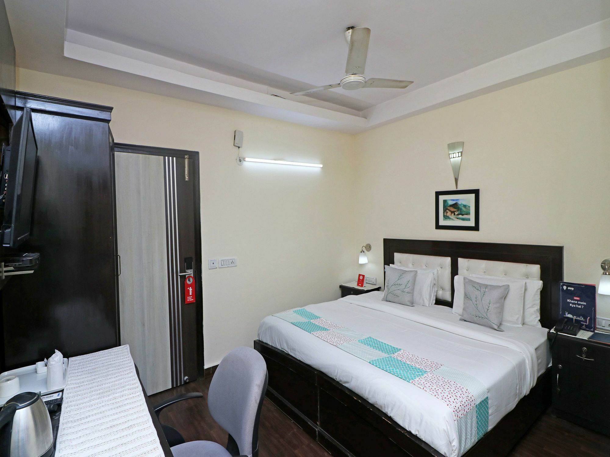 Отель Oyo 13451 Star Corporate Avenue Нью-Дели Экстерьер фото