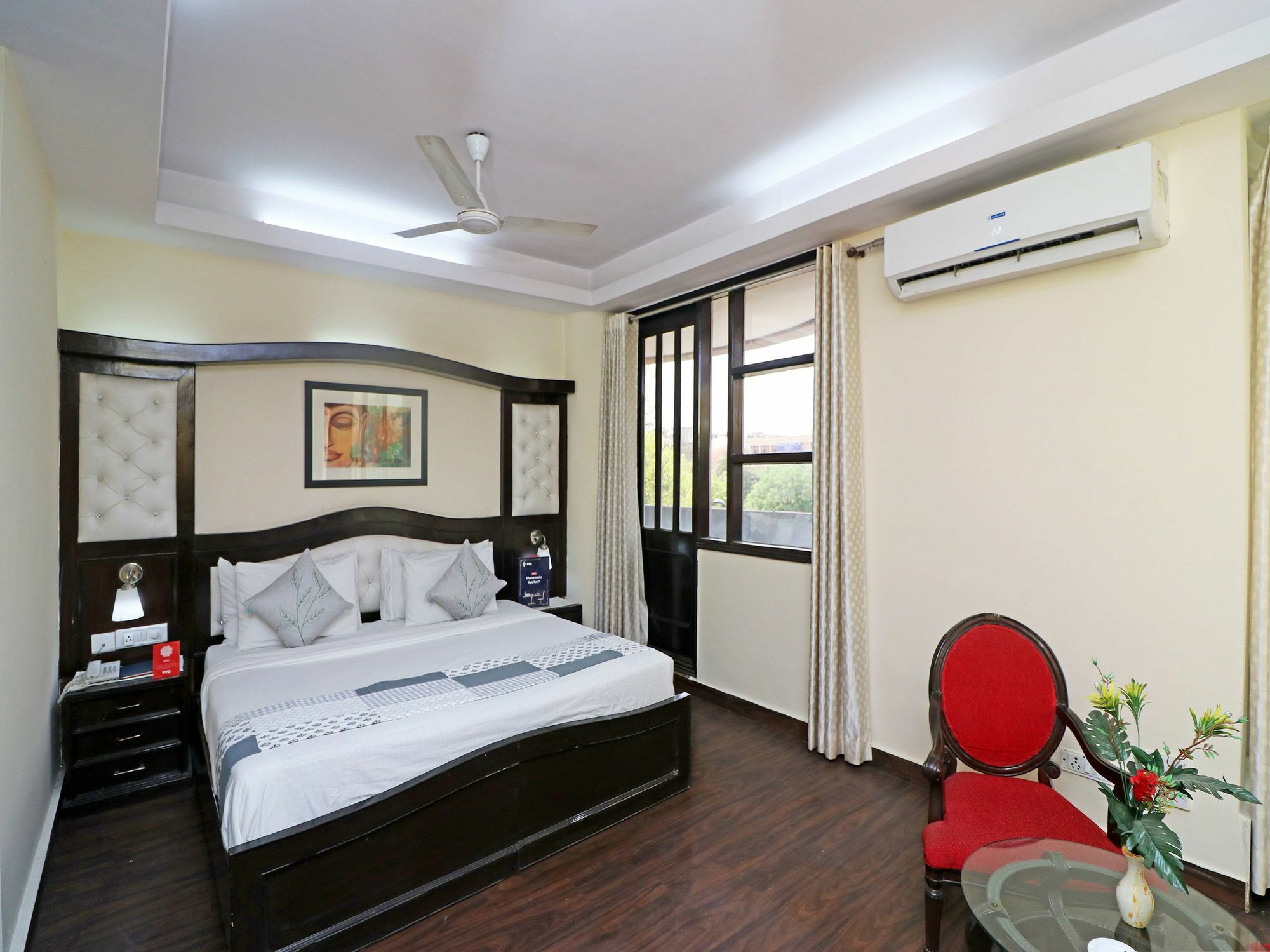 Отель Oyo 13451 Star Corporate Avenue Нью-Дели Экстерьер фото