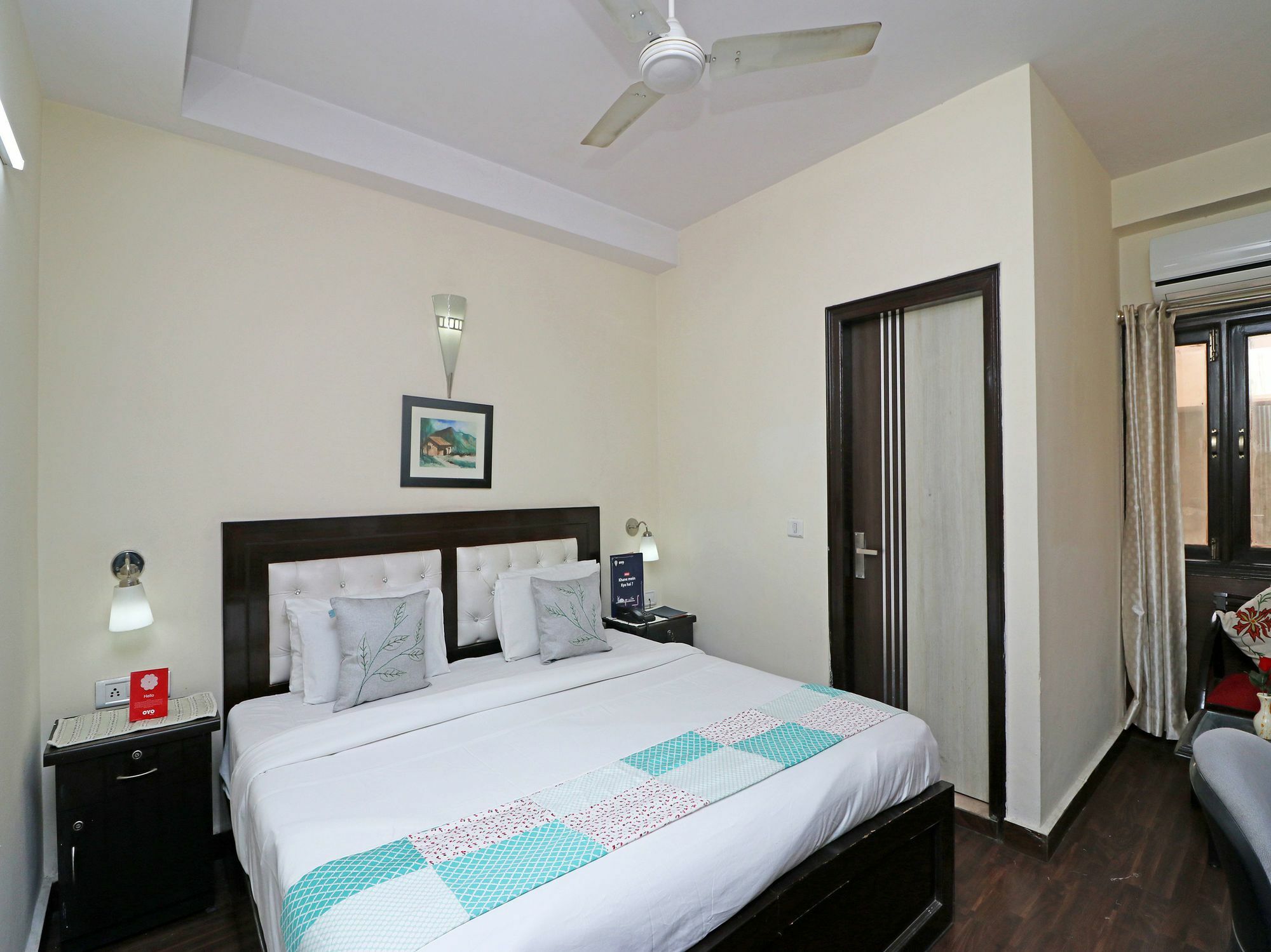 Отель Oyo 13451 Star Corporate Avenue Нью-Дели Экстерьер фото